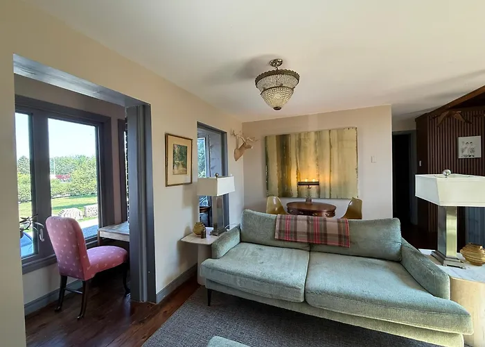 The Eddie Hotel And Farm